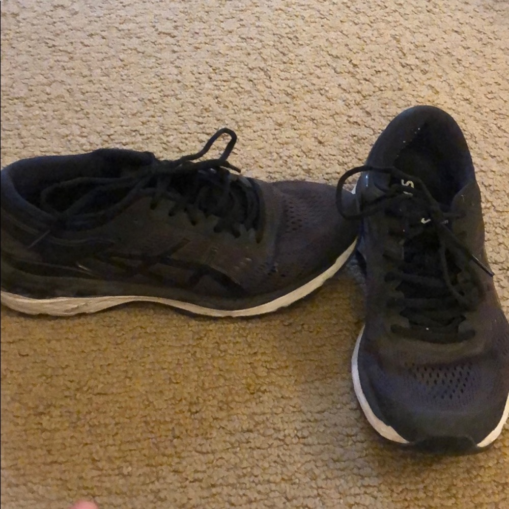 ASICS Women’s running shoes 8.5